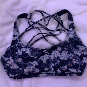 Lulu lemon sports bra